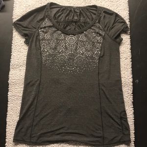 Lululemon workout shirt (bundle my lulu=deal!)